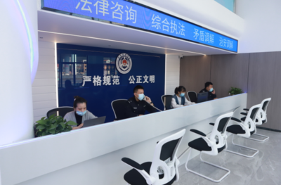 打造更多让老百姓有安全感的“平安产品” 采访团探访浙江义乌公安防控治理中心